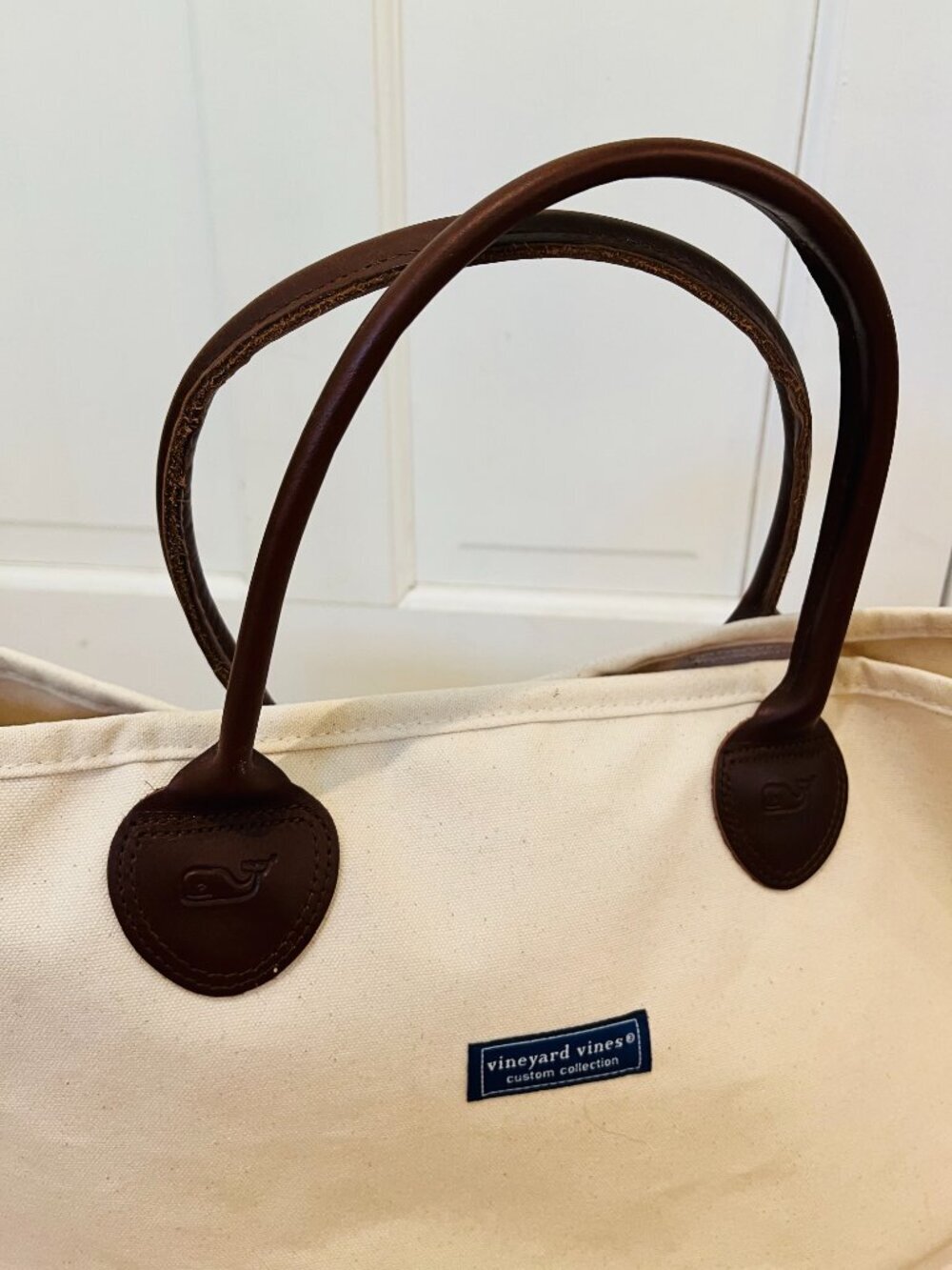 Vineyard Vines Golf Tote Bag with Leather Handles - Picture 6 of 16